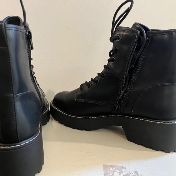 Madden Girl Philly Lug Sole Combat Boot (Women) - Picture 5 of 6